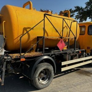 foto 4.8m3 PHM cisterna 7.5t Avia A75